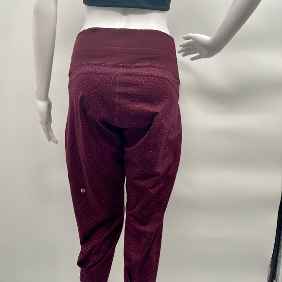 Lululemon🍋  Cropped Harem Pants - Picture 3 of 15